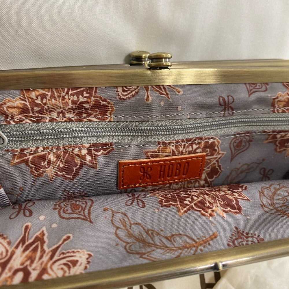 COPY - HOBO Lauren Clutch Wallet